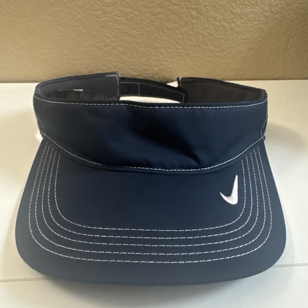 Nike Dri-Fit Golf Visor Navy Adjustable One Size Lightweight Sports